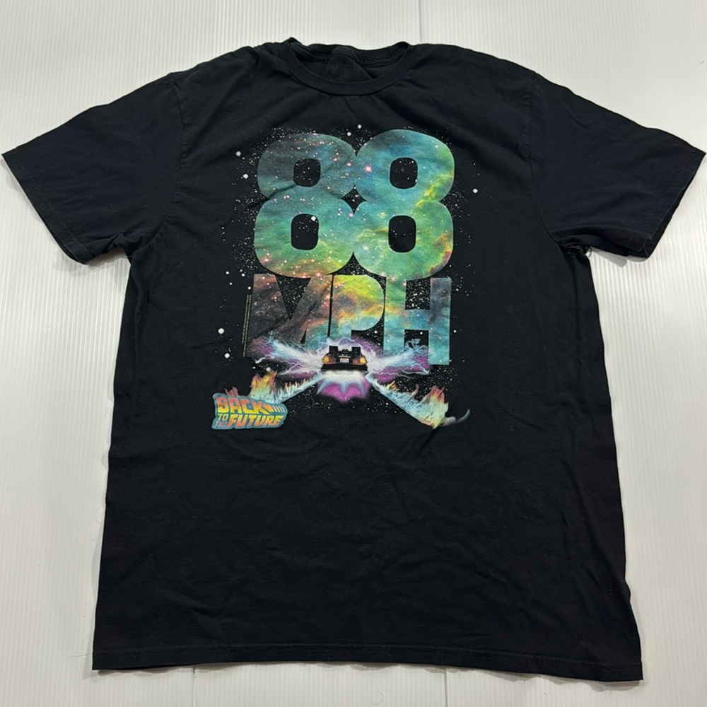 473. Back to the future - 88 MPH black graphic t-shirt (L)‎